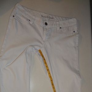 Maurice White jean pants